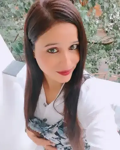 Call Girls in Khar